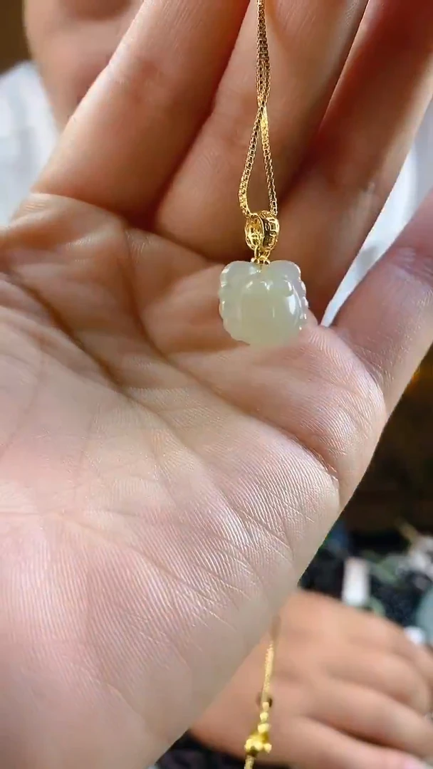 和田玉未镶嵌颈饰多样性发货，拍一发一