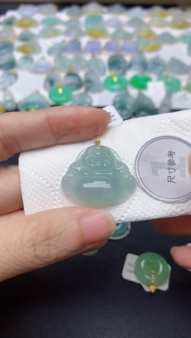 翡翠18K金镶嵌颈饰天然缅甸A货翡翠