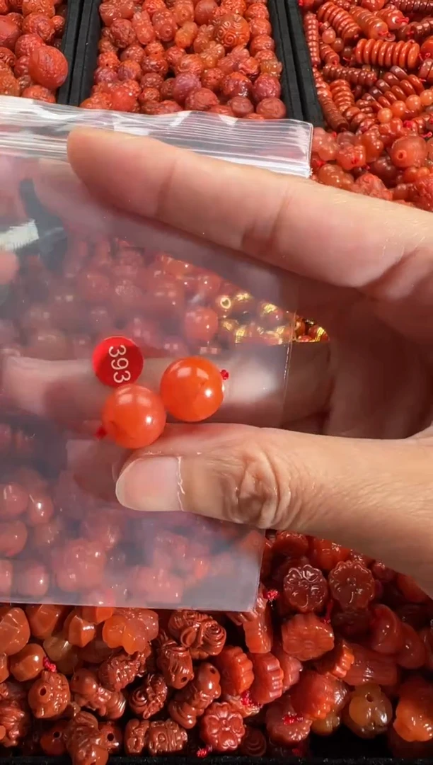 【闪购商品】南红玛瑙颈饰未镶嵌2