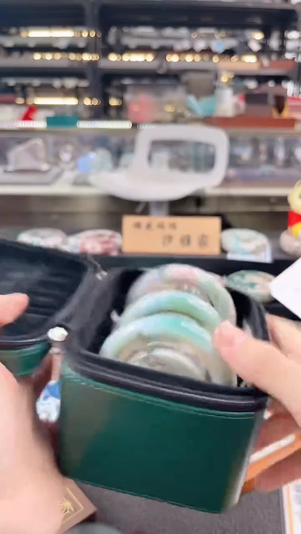 未镶嵌手镯石英质玉瑾圈口（赠品镯心）