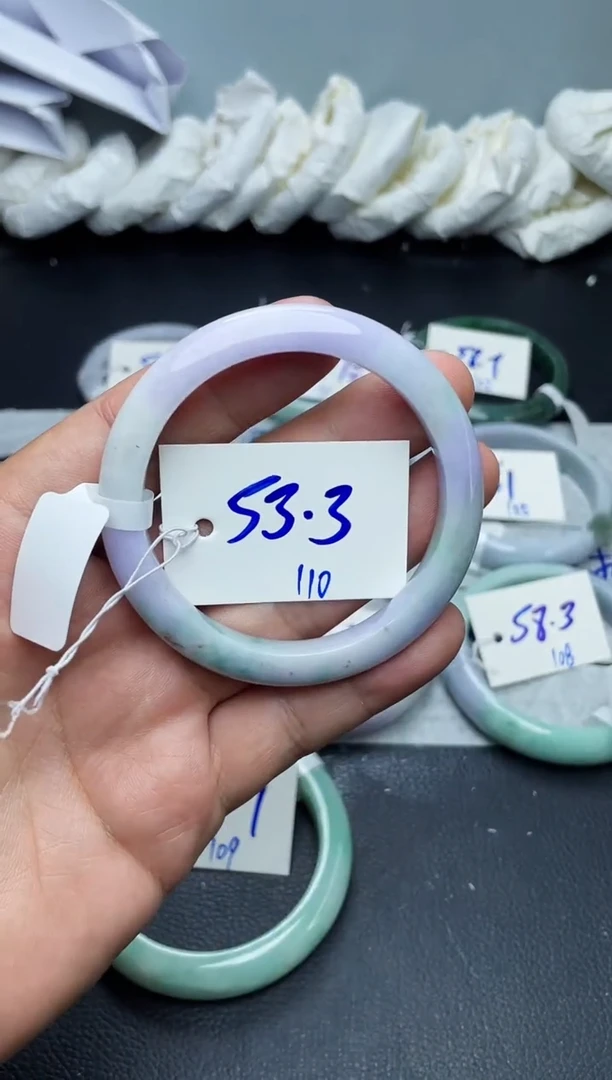 未镶嵌手镯翡翠110
