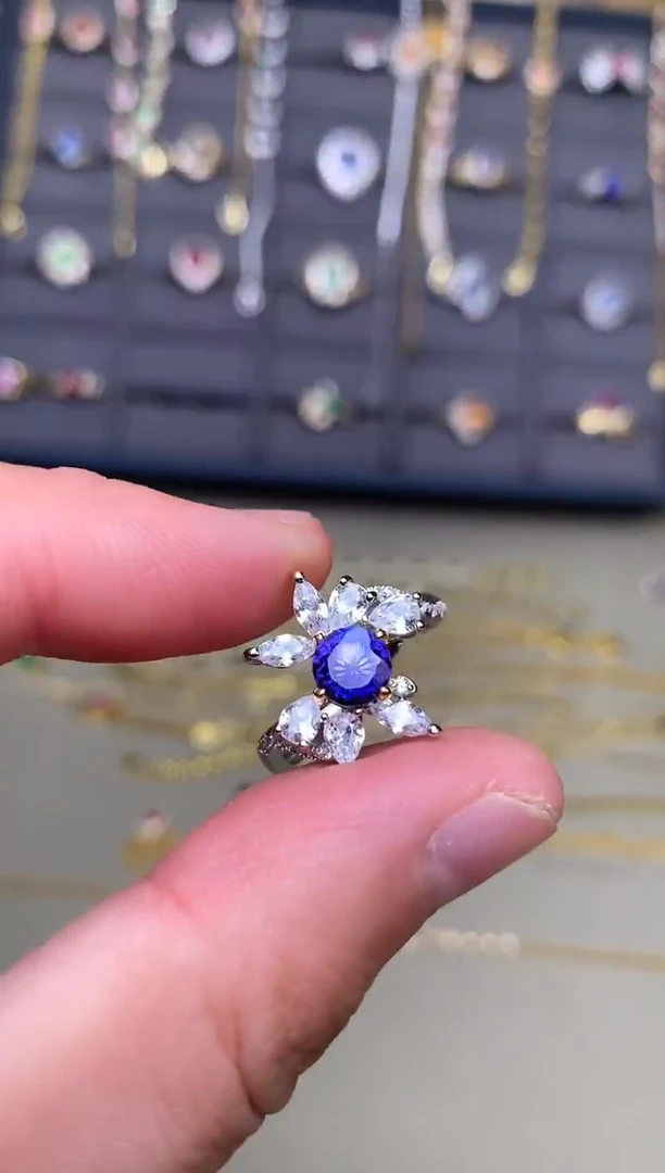 银S925镶嵌戒指坦桑石戒指