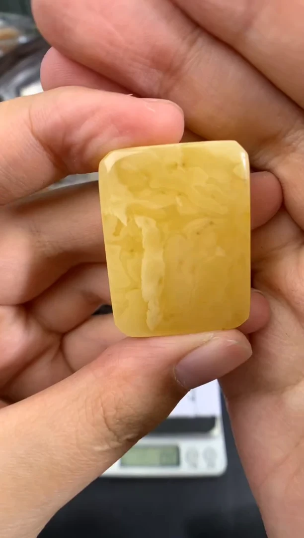 蜜蜡未镶嵌珠宝奇石1