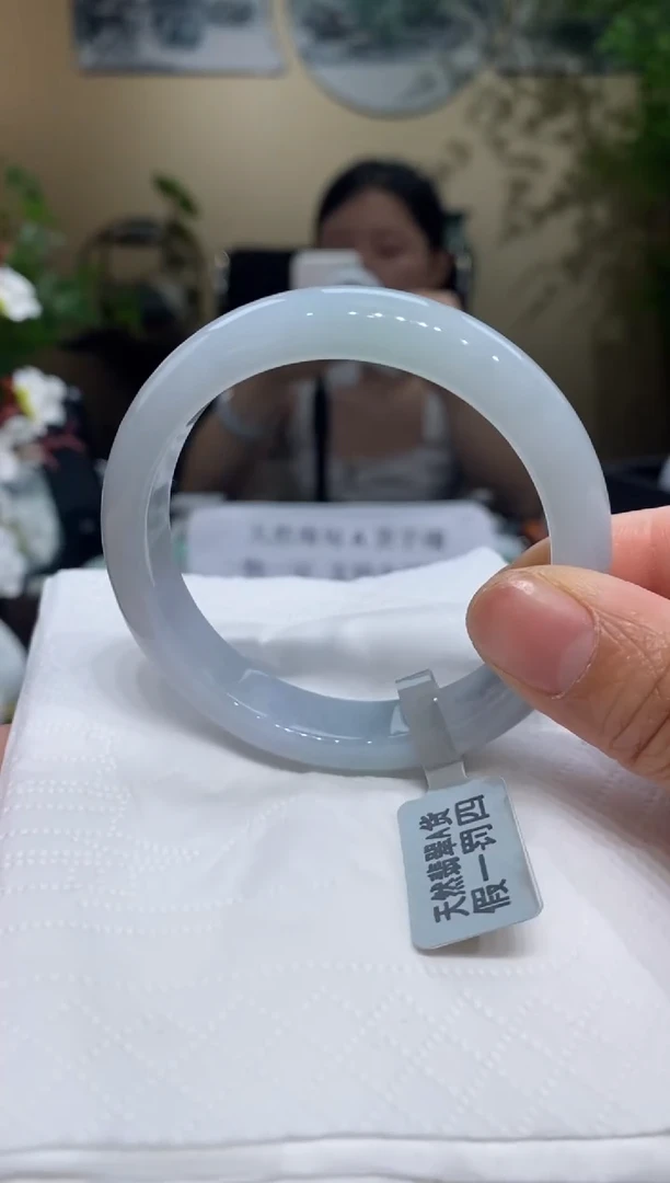 翡翠手镯未镶嵌翡翠53.5