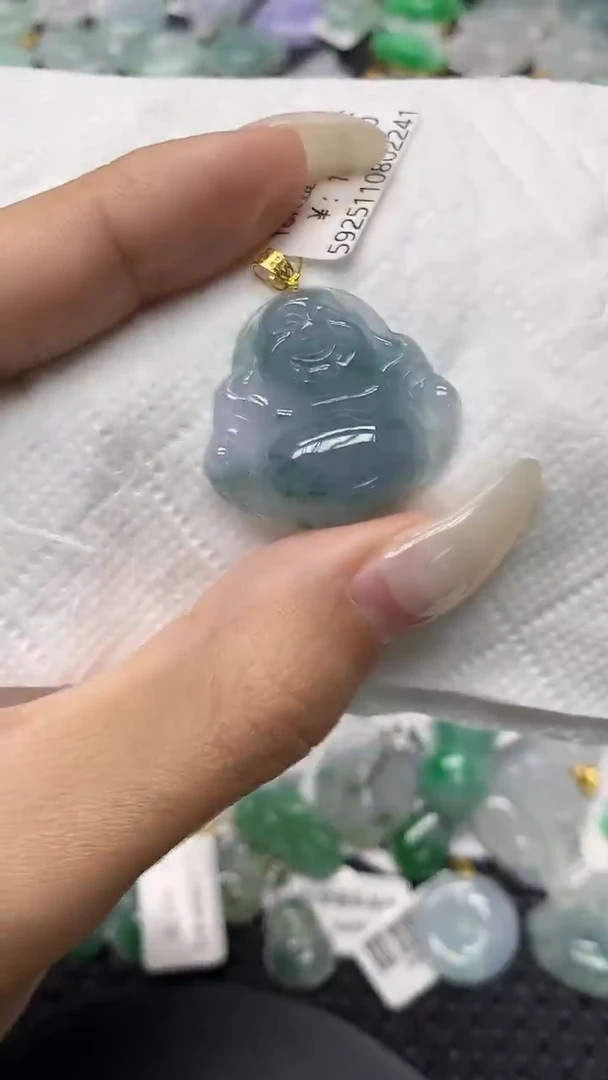 颈饰18K金镶嵌翡翠11111111111