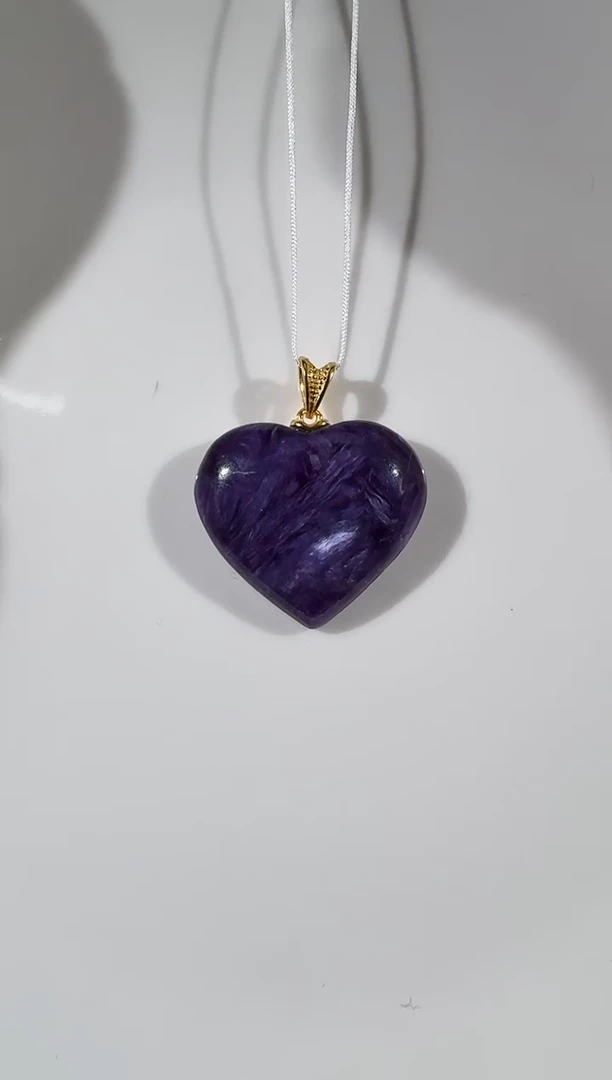 查罗石银S925镶嵌吊坠(不含链)24mm紫龙晶爱心吊坠多样性发一