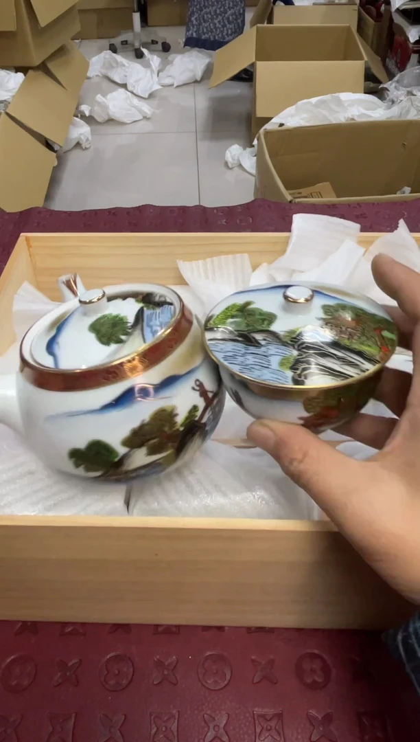 默认微瑕，no退no换，介意勿拍