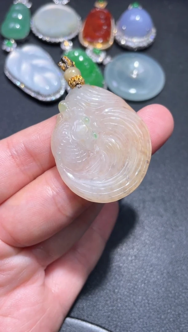 颈饰未镶嵌翡翠17.......