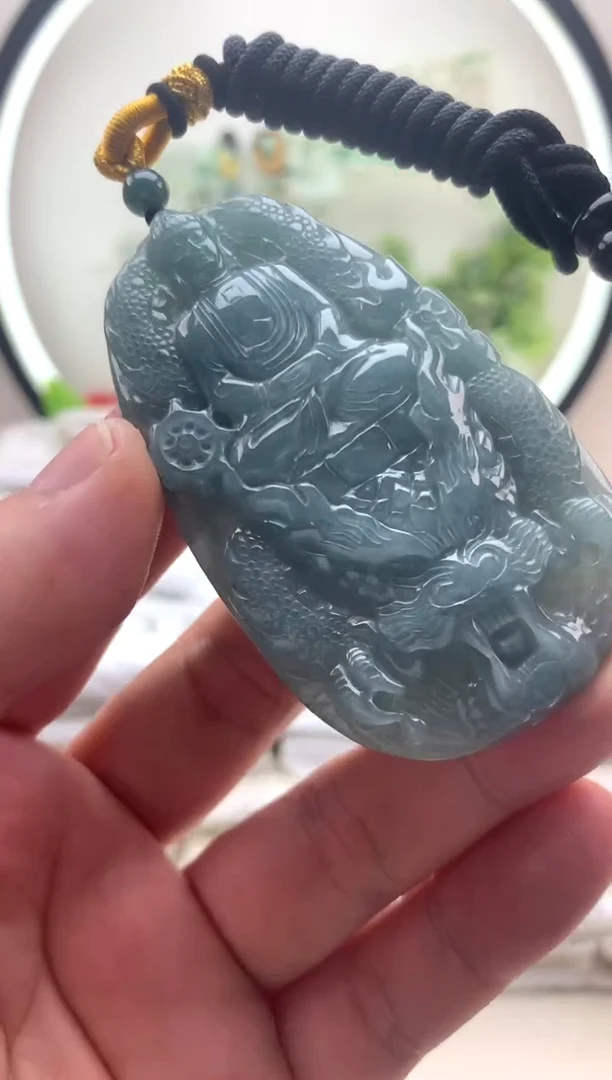 颈饰未镶嵌翡翠大日