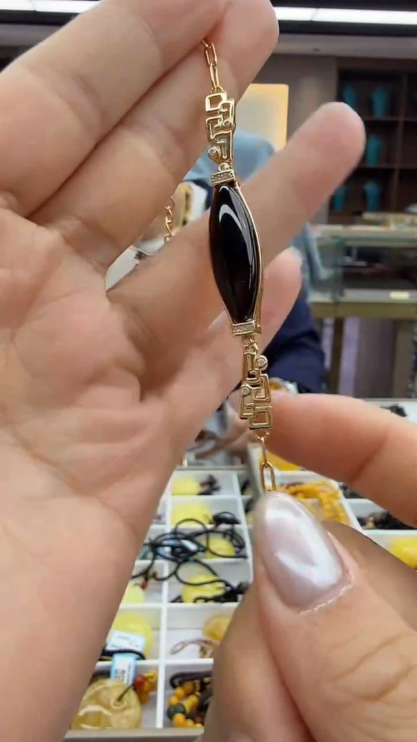 手链琥珀未镶嵌55秒拍号 假一罚三