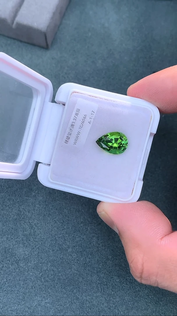 未镶嵌裸石碧玺克拉1