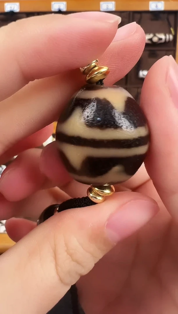 玛瑙/玉髓（覆膜）颈饰合金102.（微瑕）