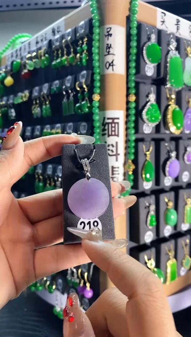 【闪购商品】翡翠耳饰银S925镶嵌218...