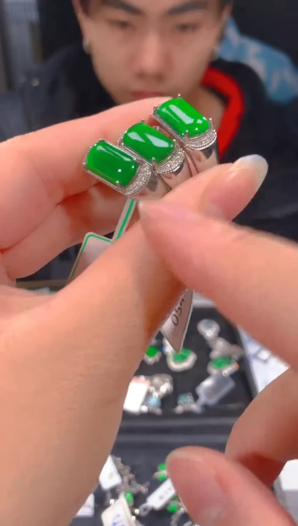 【闪购商品】定制翡翠未镶嵌56多样性发货（发其一）