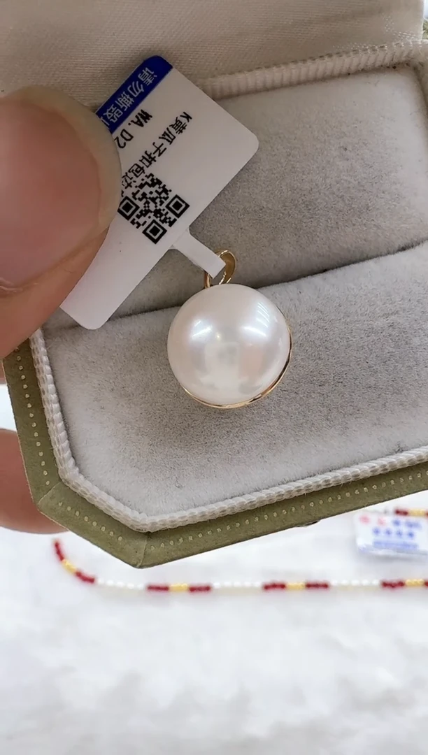 【闪购商品】拼合珍珠（马贝珠）颈饰18K金镶嵌清货