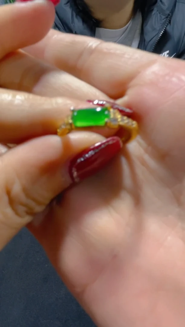 【闪购商品】翡翠戒指未镶嵌天然A货翡翠假一罚四（多样性）