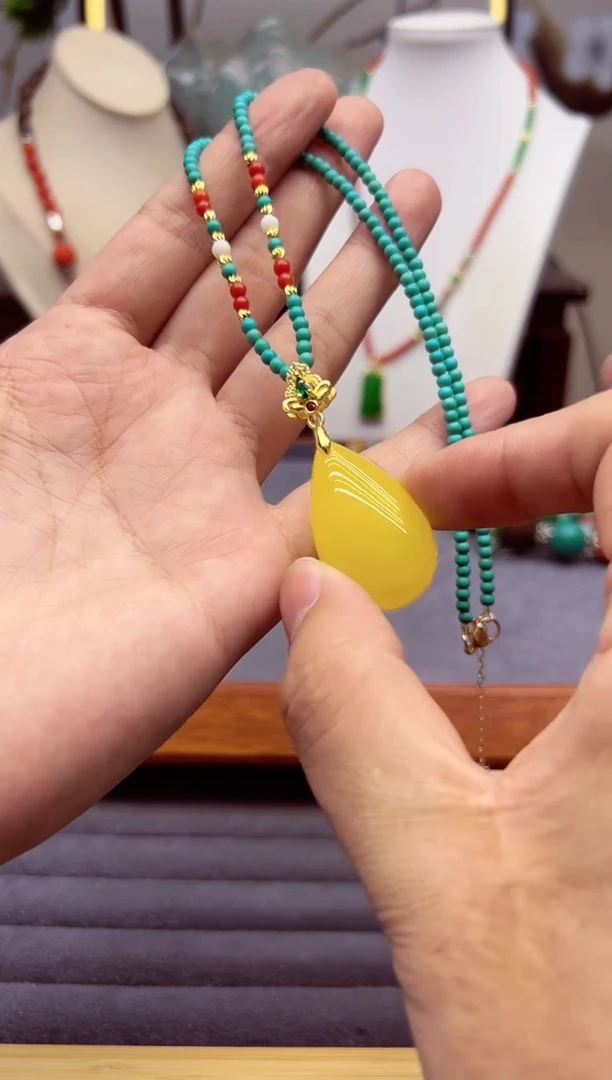 【闪购商品】蜜蜡颈饰14K金镶嵌x300`````