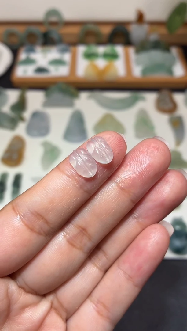 定制翡翠未镶嵌小叶子一对