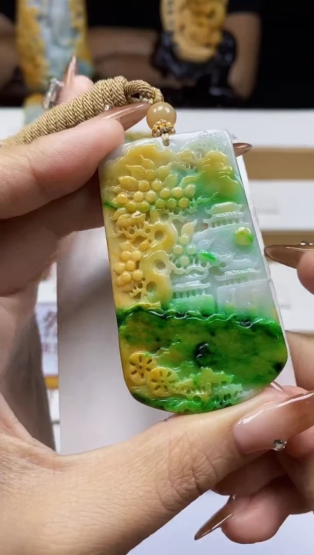 颈饰未镶嵌翡翠翡翠A货