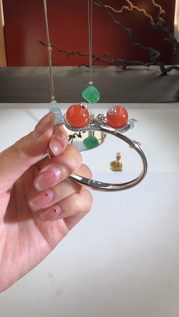 【闪购商品】南红玛瑙手镯银S925镶嵌【舒雅】