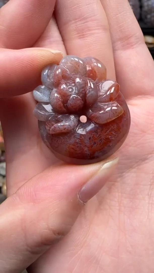 颈饰未镶嵌硅化珊瑚（珊瑚玉）142