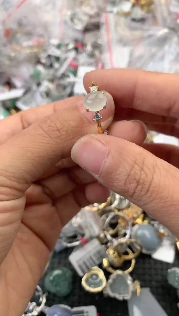 银S925镶嵌戒指翡翠888              2