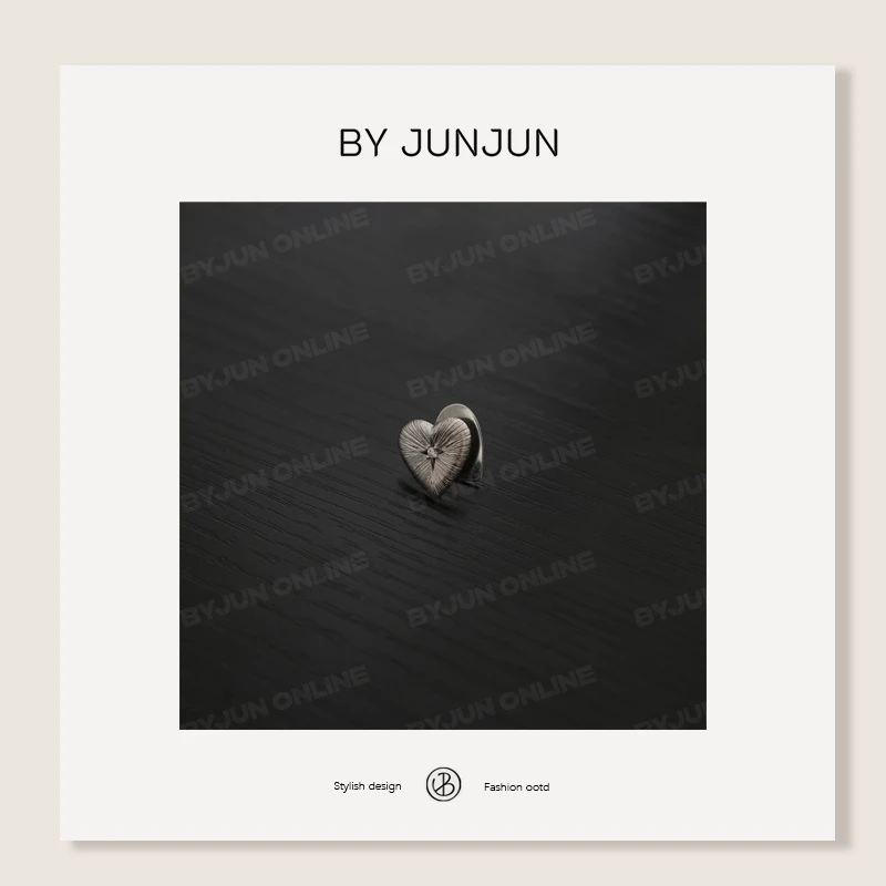 925银合成锆石耳饰 珺珺高级定制拉丝爱心925银耳钉