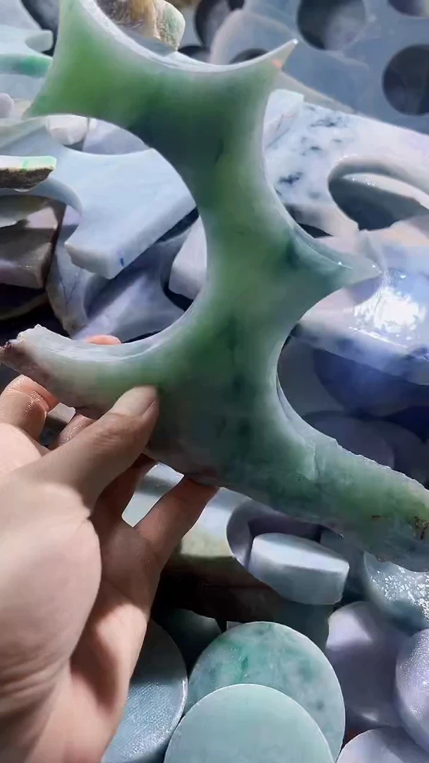 翡翠裸石缅甸翡翠A货陈6641