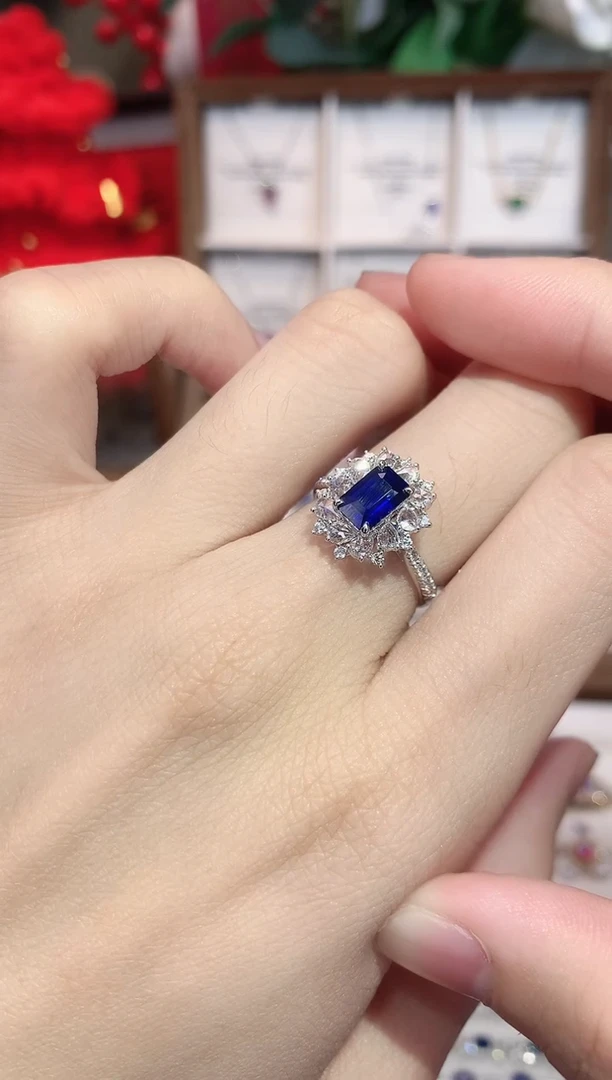 戒指蓝宝石18K金镶嵌1.53ct/天然宝石/七天无理由