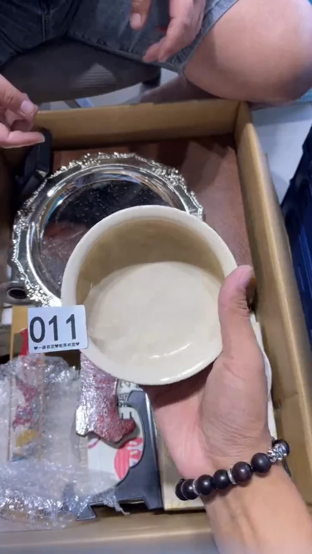 瓷片A****?011........
