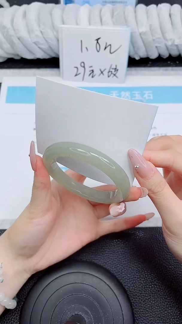 未镶嵌手镯石英质玉185-58.7