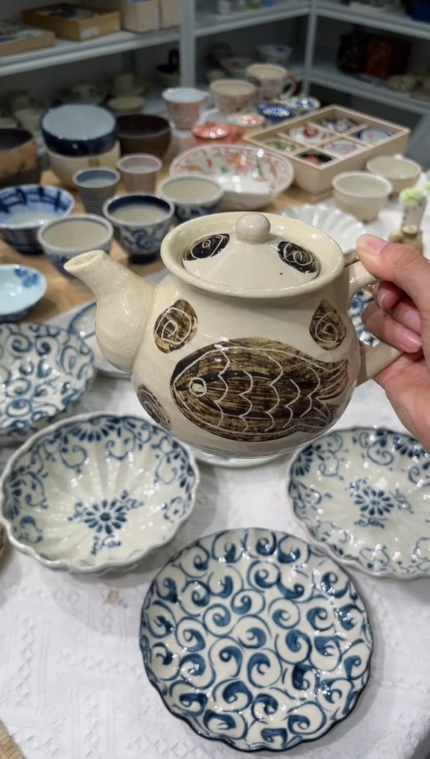 瓷片孤品 如鱼得水茶壶
