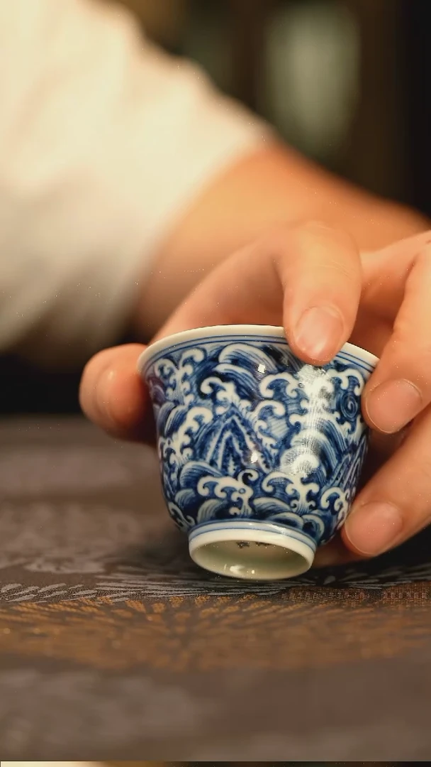 中式仿明江崖海水小客杯