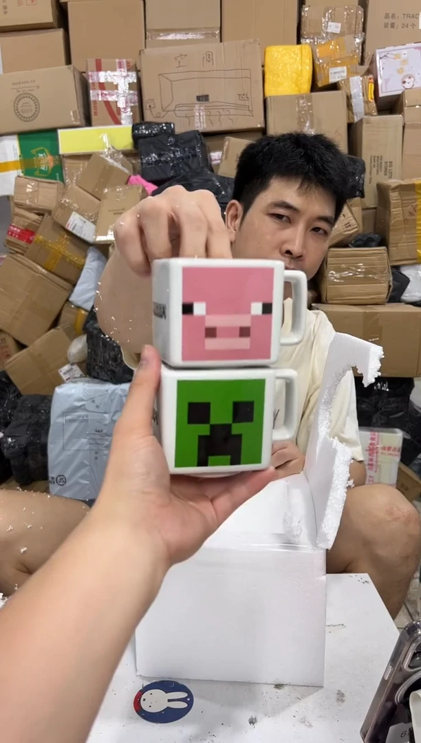 瓷片绿色加粉色方块杯2件套