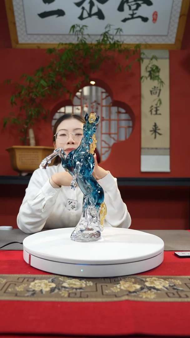 【闪购商品】琉璃手工艺品蓝色立马