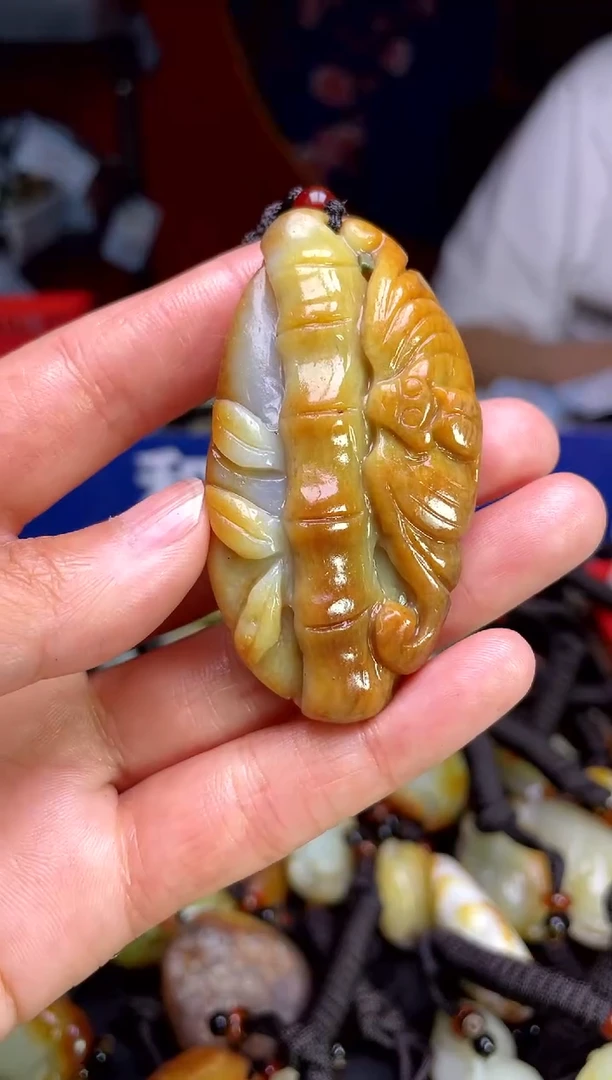 和田玉未镶嵌颈饰1