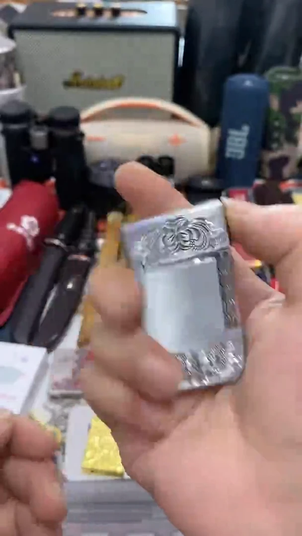 瓷片闪购商品 如图所示