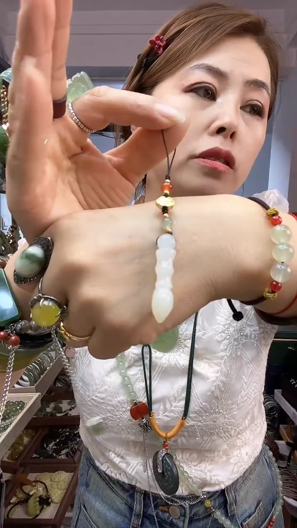 【闪购商品】岫玉手机链未镶嵌多样性发货其中之一