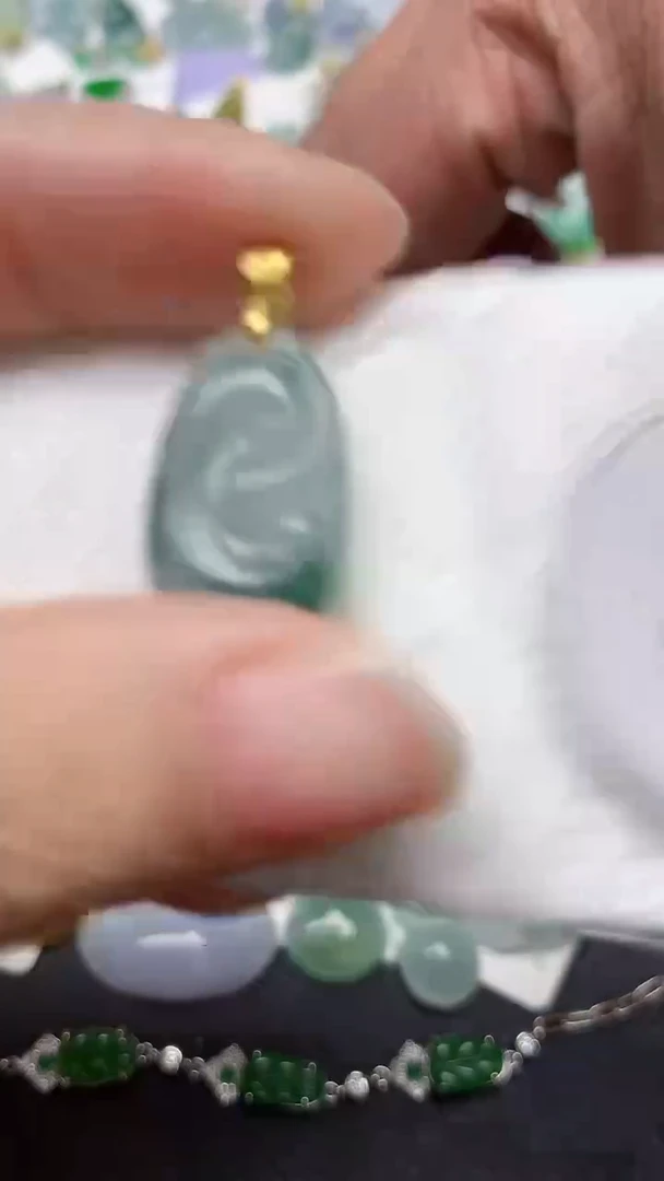 颈饰未镶嵌翡翠天然缅甸A货翡翠