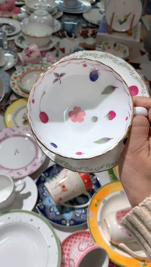 【闪购商品】瓷片陶瓷原单CC317餐具1个