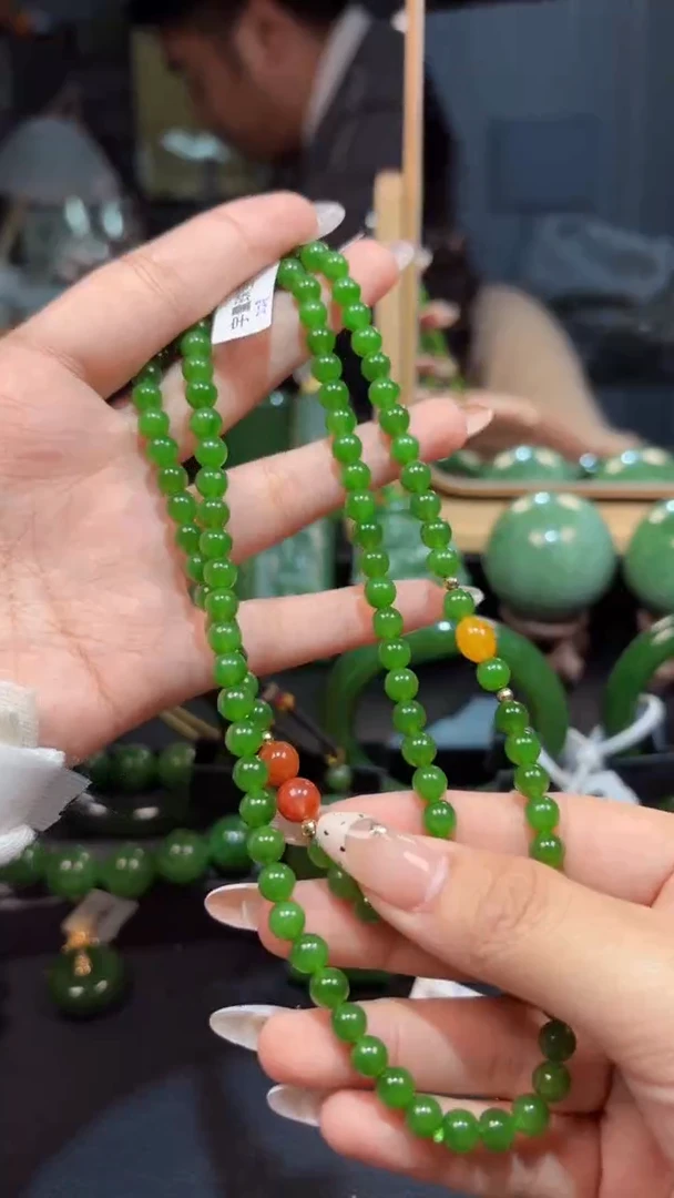 【闪购商品】和田玉（碧玉）颈饰18K金镶嵌1