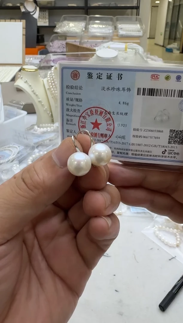 银S925镶嵌淡水珍珠耳饰11-12mm 高跟鞋