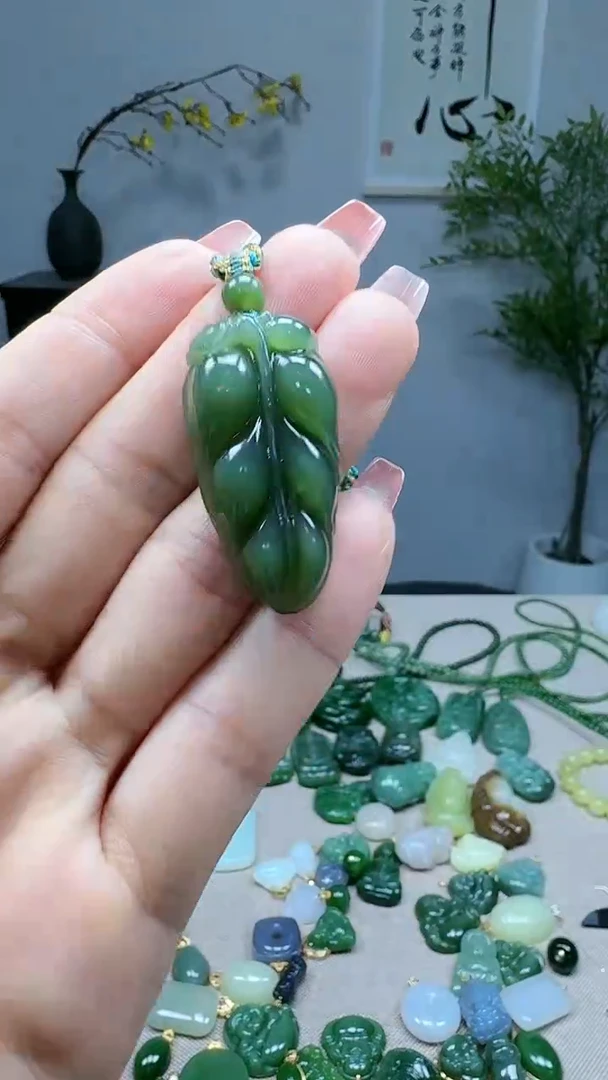 未镶嵌和田玉挂件1