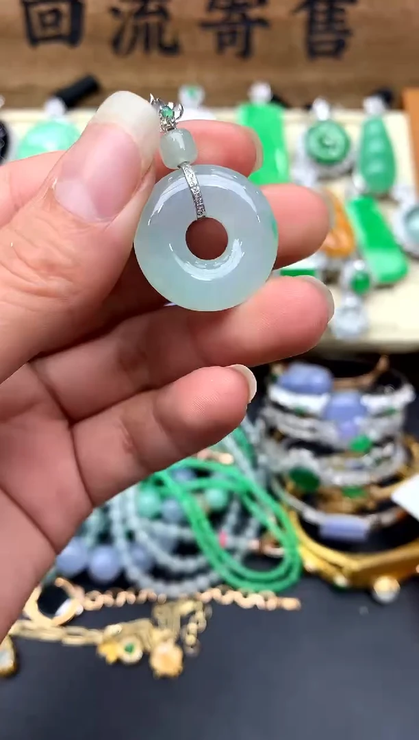 【闪购商品】翡翠颈饰18K金镶嵌146-中国好珍宝