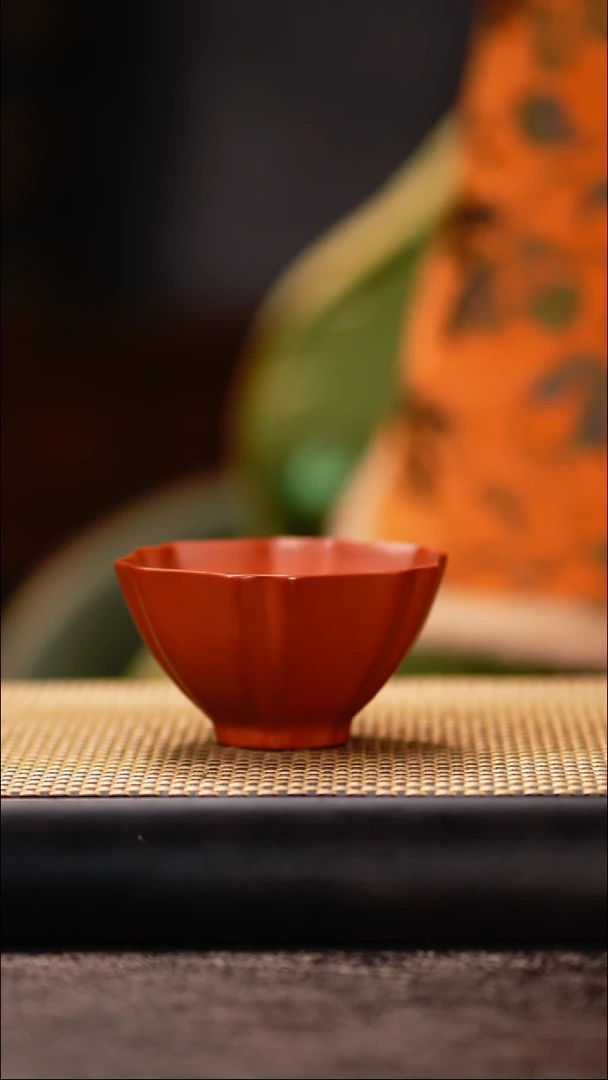 18小鱼朱泥筋纹大口杯
