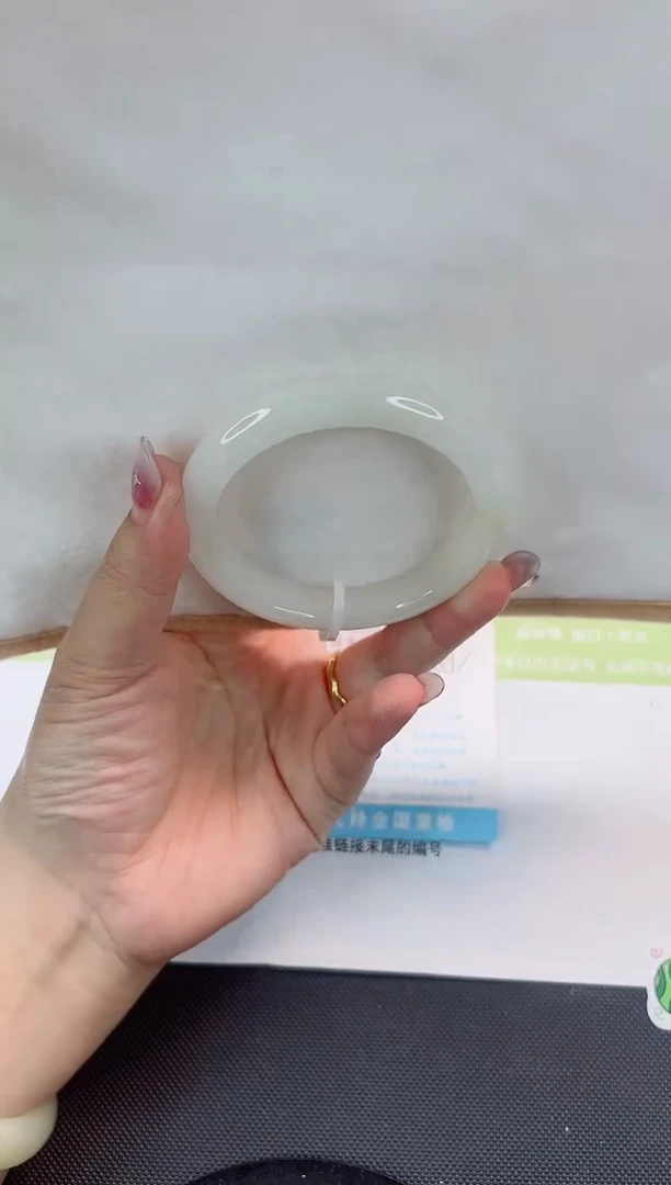 石英质玉手镯未镶嵌329-60.2