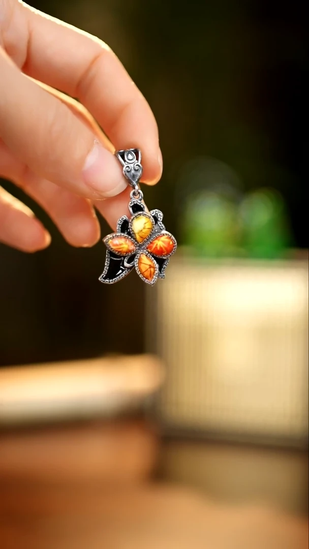 刺绣私人定制苗族手工W723