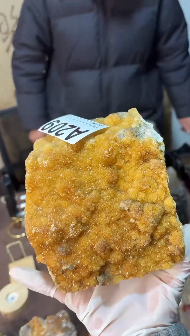 【闪购商品】水晶摆件未镶嵌黄水晶m209