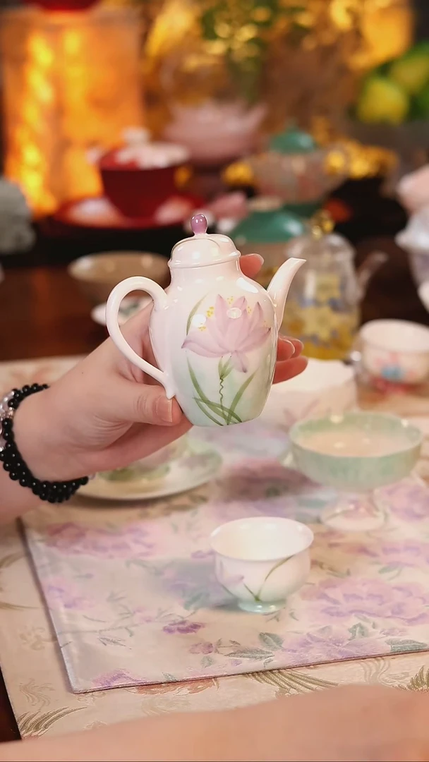 粉黛梦兰茶壶 哈哈哈