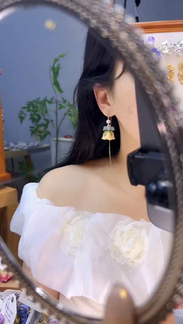 铜合金树脂925银白绿色耳线